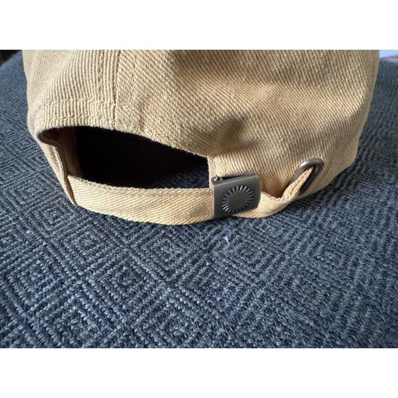 Never Worn Mustard Real Fun Wow Logo Baseball Cap Hat - Picture 4 of 5